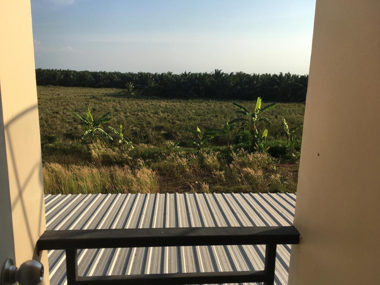 You In House Urt Surathani Airport Surat Thani Buitenkant foto