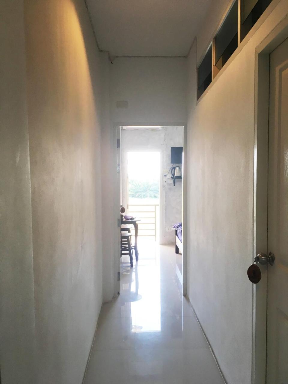 You In House Urt Surathani Airport Surat Thani Buitenkant foto