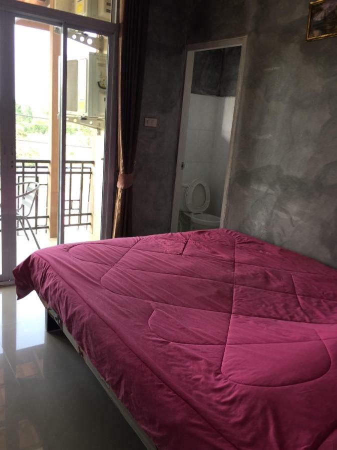 You In House Urt Surathani Airport Surat Thani Buitenkant foto