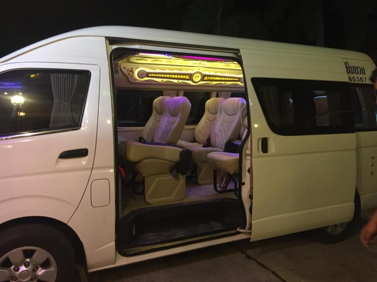 You In House Urt Surathani Airport Surat Thani Buitenkant foto