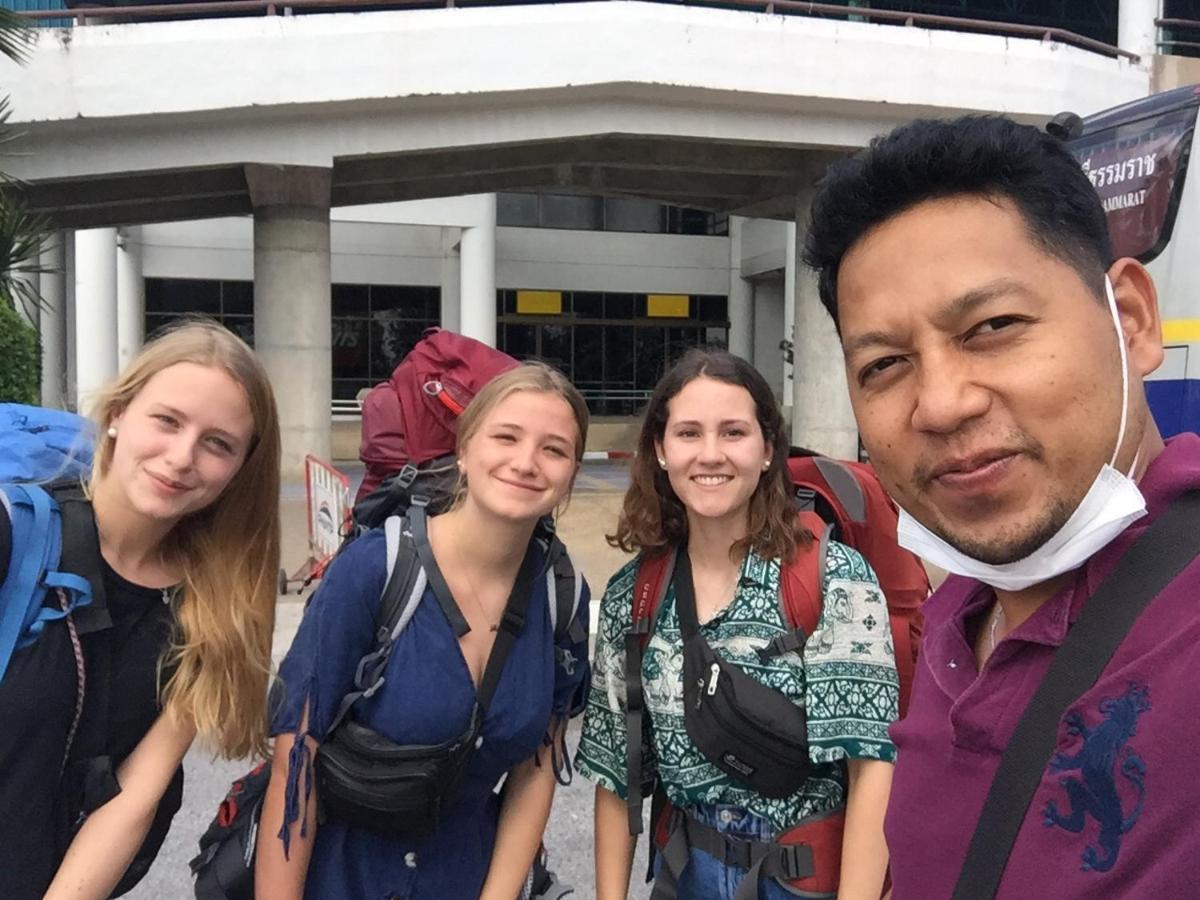 You In House Urt Surathani Airport Surat Thani Buitenkant foto