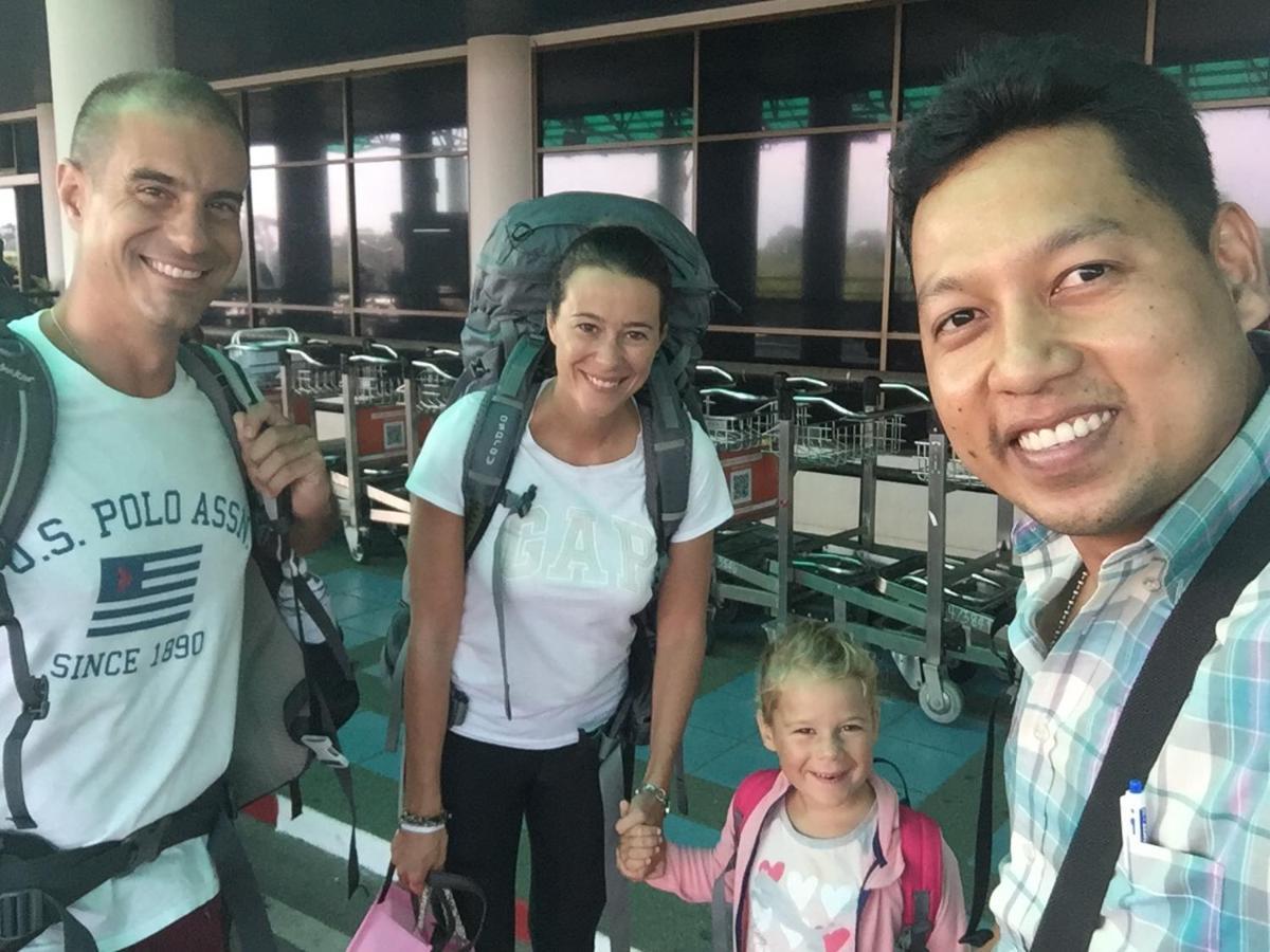 You In House Urt Surathani Airport Surat Thani Buitenkant foto